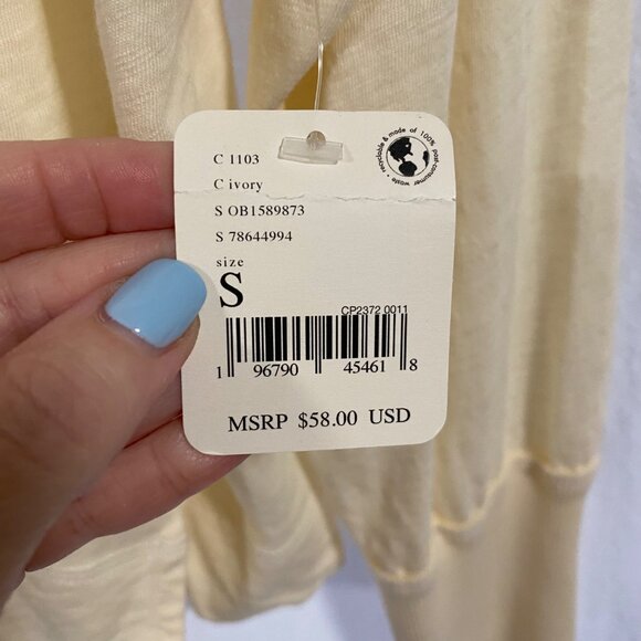 Free People Movement Winner Layer Top NWT Size S - Picture 3 of 9